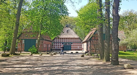 Das Heimatmuseum Scheeßel mit den Hauptgebäuden des Meyerhofes