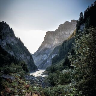 Blick von Sankt Martin über den Gigerwaldstausee
