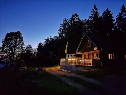 Braunberghütte in Abendstimmung