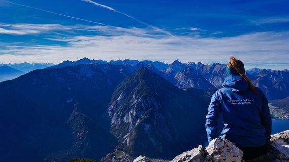 am Ebner Joch: Aussicht zum gegenüberliegenden Karwendelgebirge