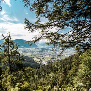 Ausblick auf Saalfeldener Becken auf dem Weg zur Steinalm