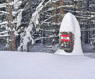 Markierung im Schnee