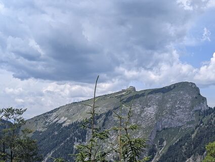 Fotografija s spletne strani mounttwosisters na poti