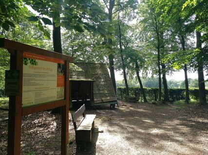 Infotafel der VitalWanderWelt am Rastplatz Obernberg