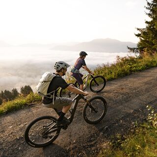 Mountainbiker im Anstieg