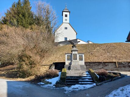 Hall Kirche