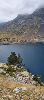 Fotografija s spletne strani Yves Esturonne na poti