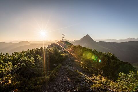 Gerstinger Joch_Kitzbüheler Alpen - Brixental_Christoph Stöckl_LIGHT02.jpg