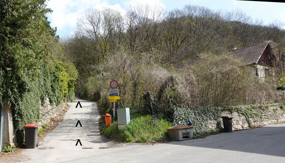 links in die Kostersitzgasse und hoch