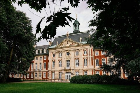 schloss-muenster-01