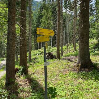 Hinweistafel Pfarreben