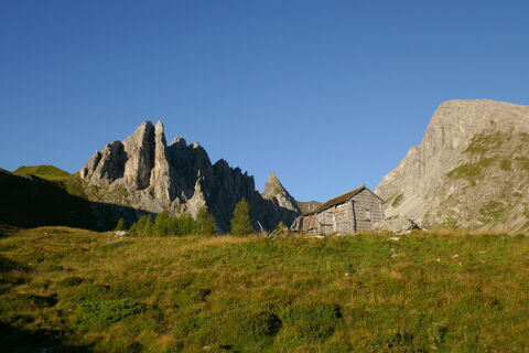 Kleine Hütte mit Kempen und Weißeck