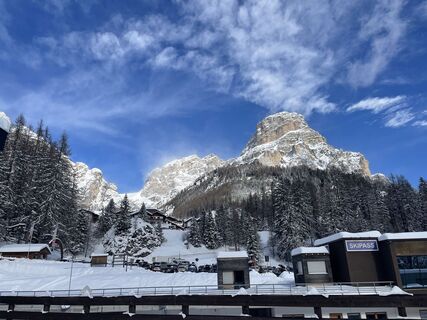 Fotografija s spletne strani Schickalois na poti