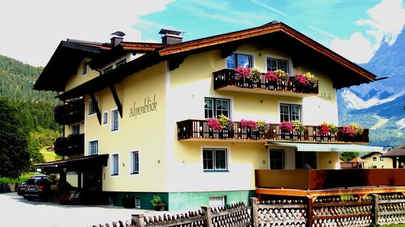 Gästehaus Ferienwohnungen Alpenblick