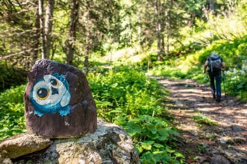 auch für Kinder immer wieder lustig bemalte Steine