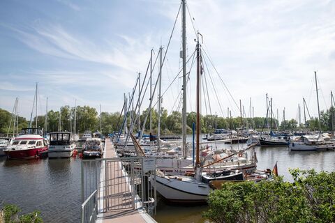 POI_Marina-Hooksiel-Boote.jpg