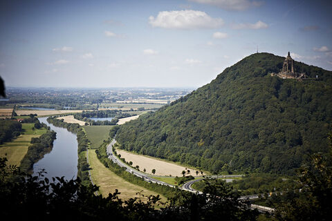Porta Westfalica mit Blick aufs Kaiser-Wilhelm-Denkmal