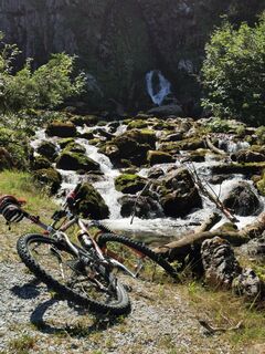 Foto von komich entlang der Tour