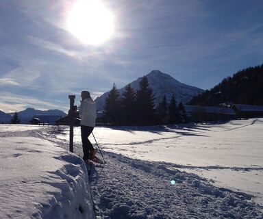 Vazon mit Schneeschuhen - Winter