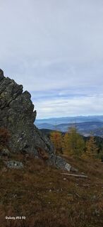 Fotografija s spletne strani Monikakrenn na poti