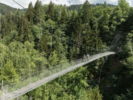 Hängebrücke Val da Tersnaus