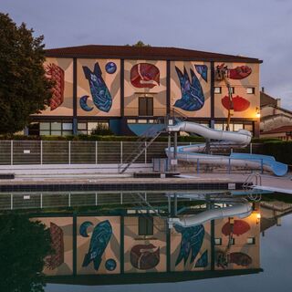 Mauvezin - Werk „Signes“ von Loraine Motti mit Urban Art Agency