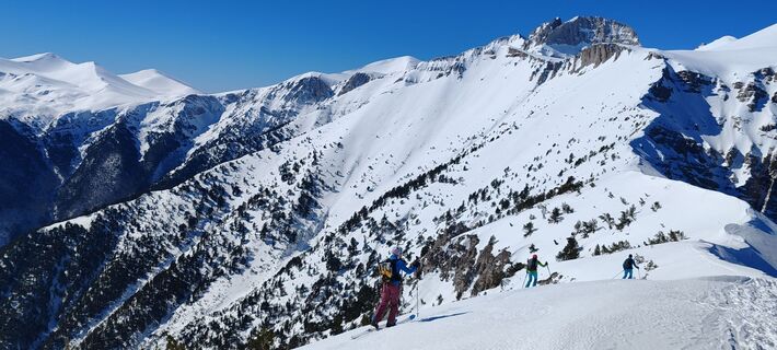 Zdjęcie z Simone Ferrari wzdłuż trasy