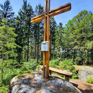 Aussichtswarte-Brockenberg Gipfelkreuz