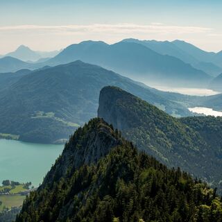 Ausblick vom Schober auf Mondsee und Attersee