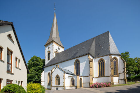 Oerlinghausen-Alexanderkirche-Teutoburger-Wald-Tourismus-Patrick-Gawandtka-058 - Kopie-CC-BY-SA.jpg