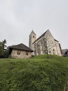 Fotografia z Hans Peter Gröchenig na trase