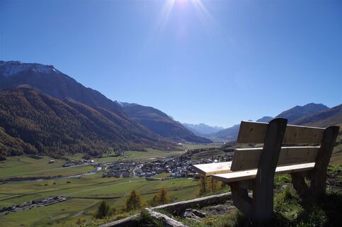 Aussichtsbänkli unterhalb Acla Laret