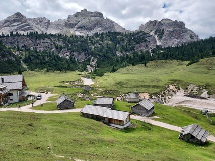 Fotografija s spletne strani Frank77 na poti
