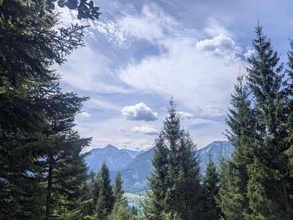 Fotografija s spletne strani mounttwosisters na poti