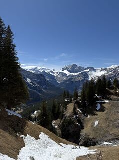 Foto van Luan Shala langs de tour