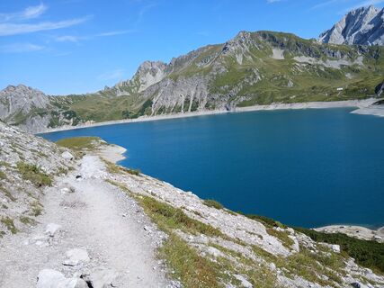 Fotografia z Raphael Riedler na trase