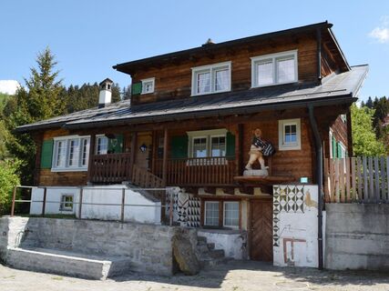 Haus Carigiet, Platengia