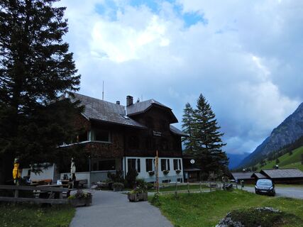 Nenzinger Himmel - Pfälzer Hütte