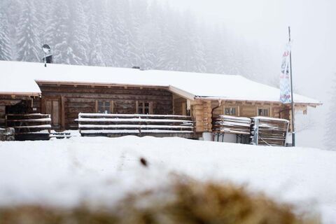 Schneeschuhwanderung-von-Unterammergau-nach-Oberammergau-an-der-Kolbensattelhuette