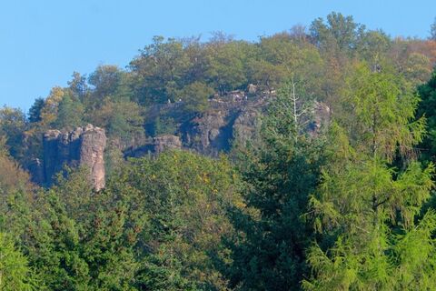 Blick von Baden-Baden auf die Battert-Felsen