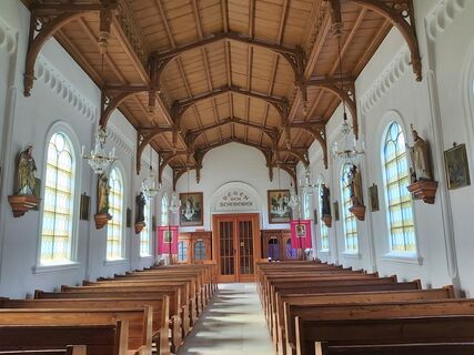 Maria Fieberbründl im Apfelland-Stubenbergsee in der Oststeiermark