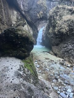 Fotografija s spletne strani komich na poti