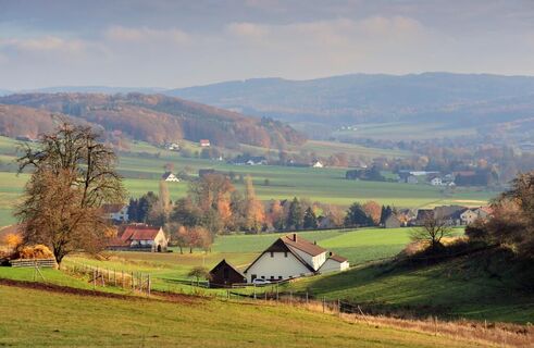 Blick auf das herbstliche Eggetal