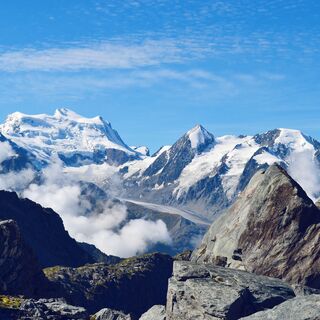 Aussicht auf das Grand Combin Massiv vom Pfad der Gämse