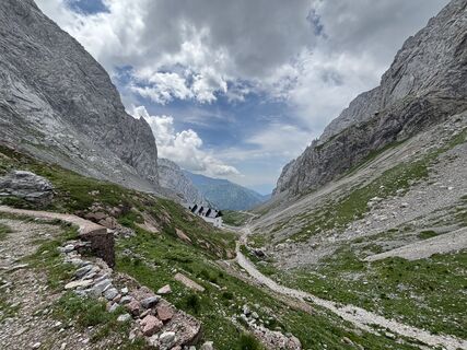 Foto da Karoly lungo il tour