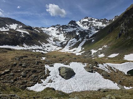 Foto von Schneekar entlang der Tour