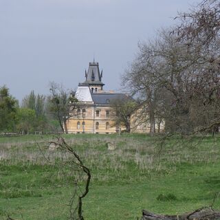Herrenhaus Kégl, Csála