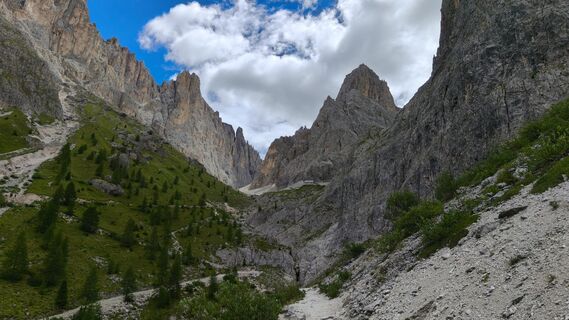 Fotografija s spletne strani Kris 4 na poti