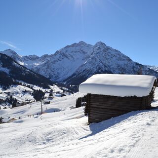 Am Höhenweg am Heuberg
