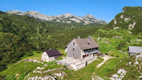 Fotografija s spletne strani Igor napast na poti